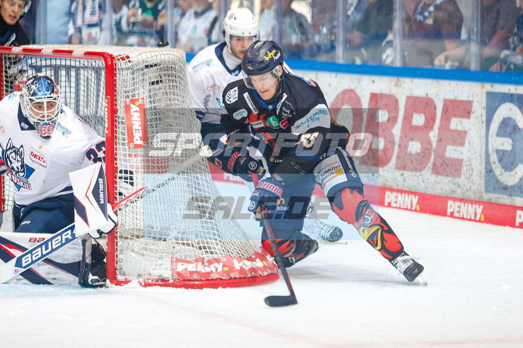 Huss | Johannes Huss am Kassler Tor  - © Sportfoto-Sale / EIshockey-Magazin (Jan Brüggemann) - Realisiert mit Pictrs.com