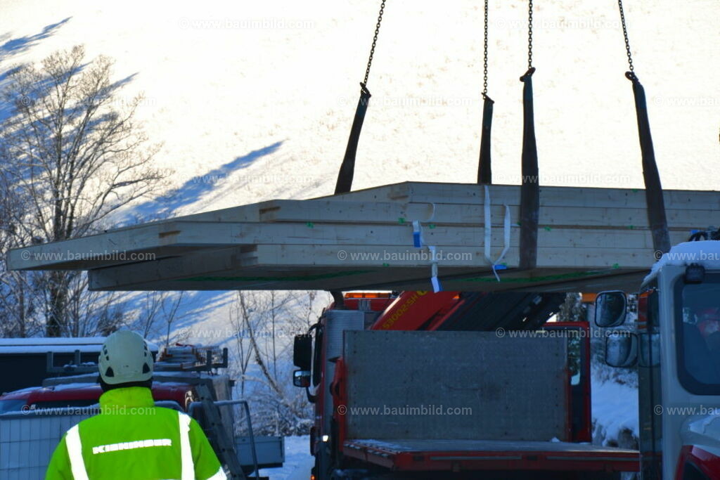 bib-lg09-holzbau-0002 | Nach LV-Leistungsgruppen sortierte Detailfotos über den Bau eines Hauses. Alle Hausbau-Bilder direkt vom Urheber und Autor der Website Haus-Selber-Bauen.com