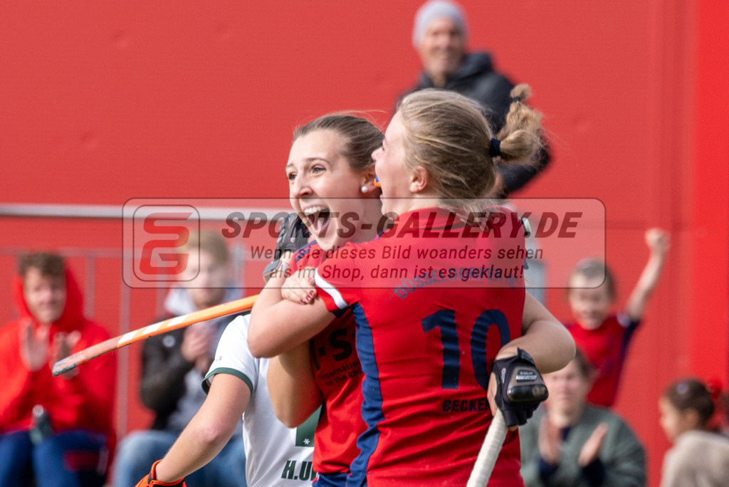 SFE_20231022_0144 | Deutsche Meisterschaft Weibliche U16 Finale Uhlenhorst Mülheim - Düsseldorfer HC am 22.10.2023 in Köln (Düsseldorfer Hockeyclub 1905 e.V.), Photo: Stephan Fehrmann 2023 (Sports-Gallery)