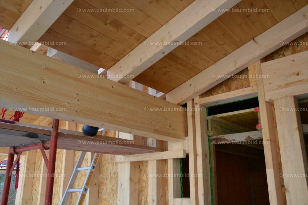 bib-lg09-holzbau-0176 | Nach LV-Leistungsgruppen sortierte Detailfotos über den Bau eines Hauses. Alle Hausbau-Bilder direkt vom Urheber und Autor der Website Haus-Selber-Bauen.com