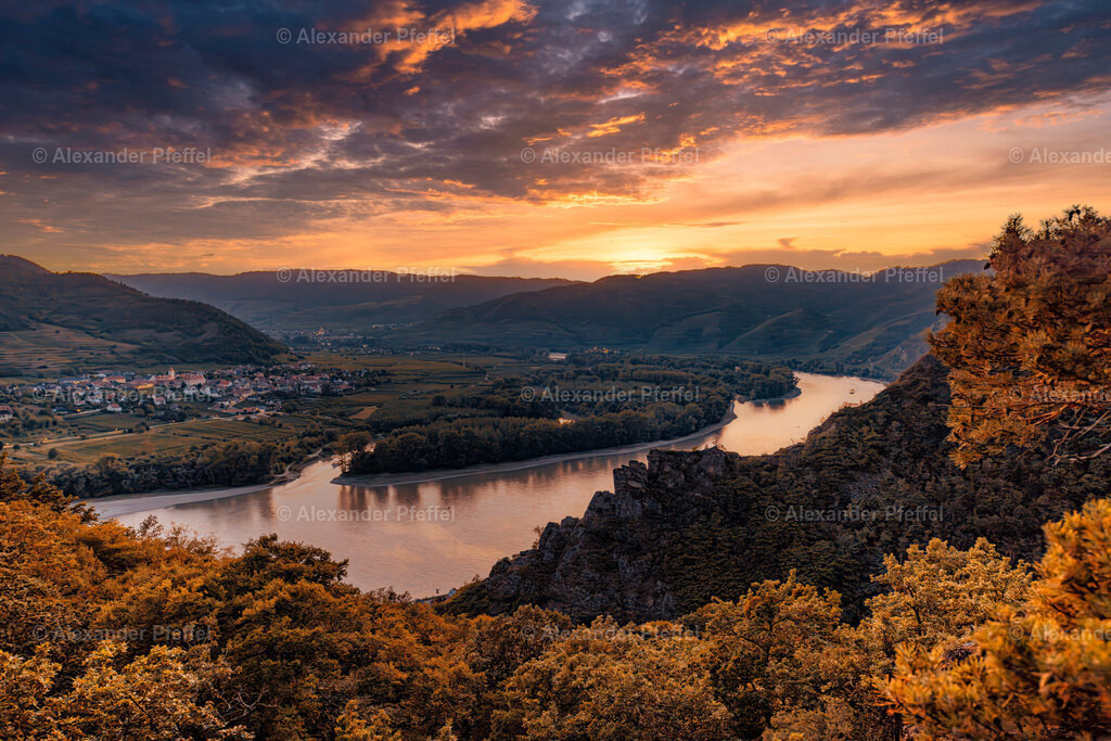 foto_c_pfeffel-partner-0017-R5_19026-HDR-Bearbeitet-Bearbeitet | alexander-pfeffel - Realisiert mit Pictrs.com