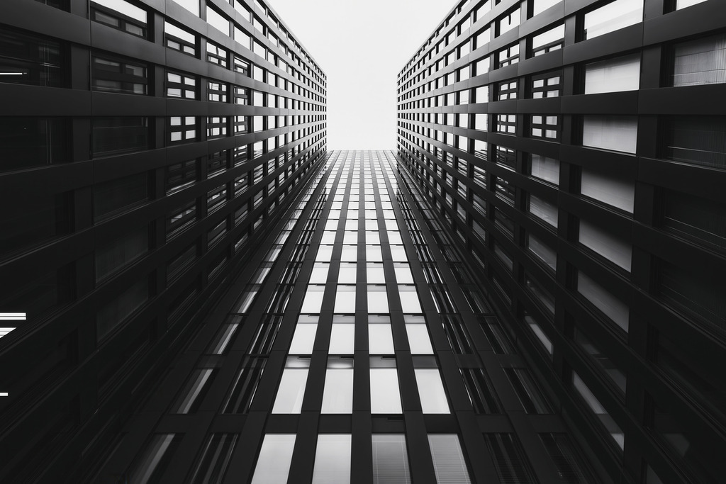 Architektur | Mit moderner KI‑generiertes schwarz-weiß Artwork, sorgfältig manuell für den Druck optimiert.