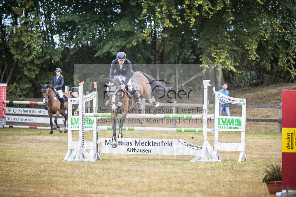 DOS_0022 | Entdecke hochwertige Reitturnierfotos von Foto Oger. Professionell, emotional und authentisch – jetzt Lieblingsmomente im Shop bestellen.Deutschlandweite Turnierfotografie. - Realisiert mit Pictrs.com