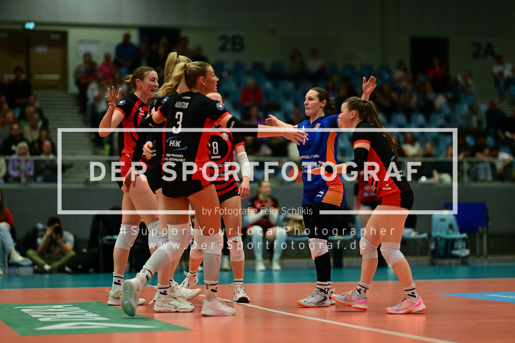 Volleyball I Frauen I Saison 2025-2026 I Bundesliga I Hauptrunde I ETV Hamburger Volksbank Volleys - VfB 91 Suhl I 112775 | Der Sportfotograf. - Realized with Pictrs.com