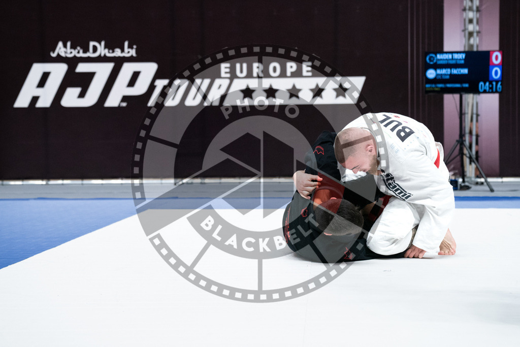 20241012PBB3447 | Athletes compete during the AJP Tour Europe Continental Jiu-Jitsu Professional Championship on October 12, 2024 in Almere near Amsterdam, {country}. © Chiara Dazi / photoblackbelt