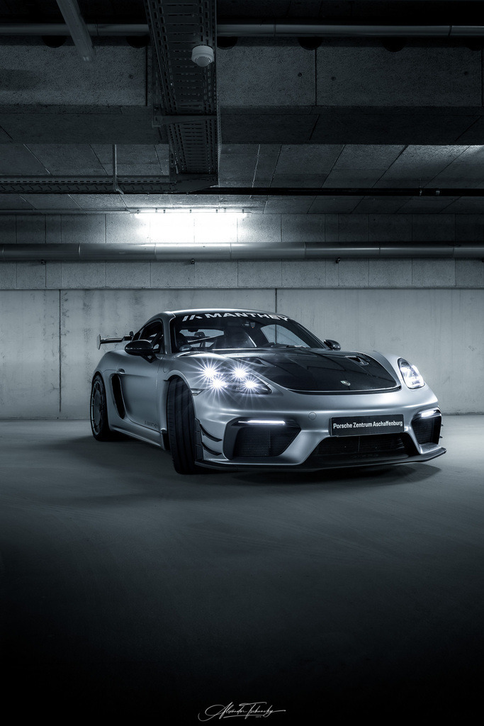 718 Cayman GT4 RS Manthey | Entdecken Sie die faszinierende Welt von Alexander Tschuncky Arts: Kreative Fotografie, atemberaubende Automobilkunst und hochwertiger Bilderdruck. Lassen Sie sich inspirieren! - Realisiert mit Pictrs.com