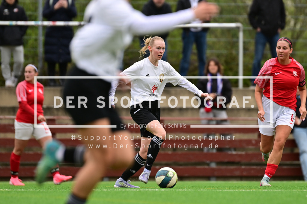 Fußball I Frauen I Saison 2025-2026 I Bezirksliga I 21. Spieltag I Harburger TB - Rahlstedter SC I 165685 | Der Sportfotograf. - Realisiert mit Pictrs.com
