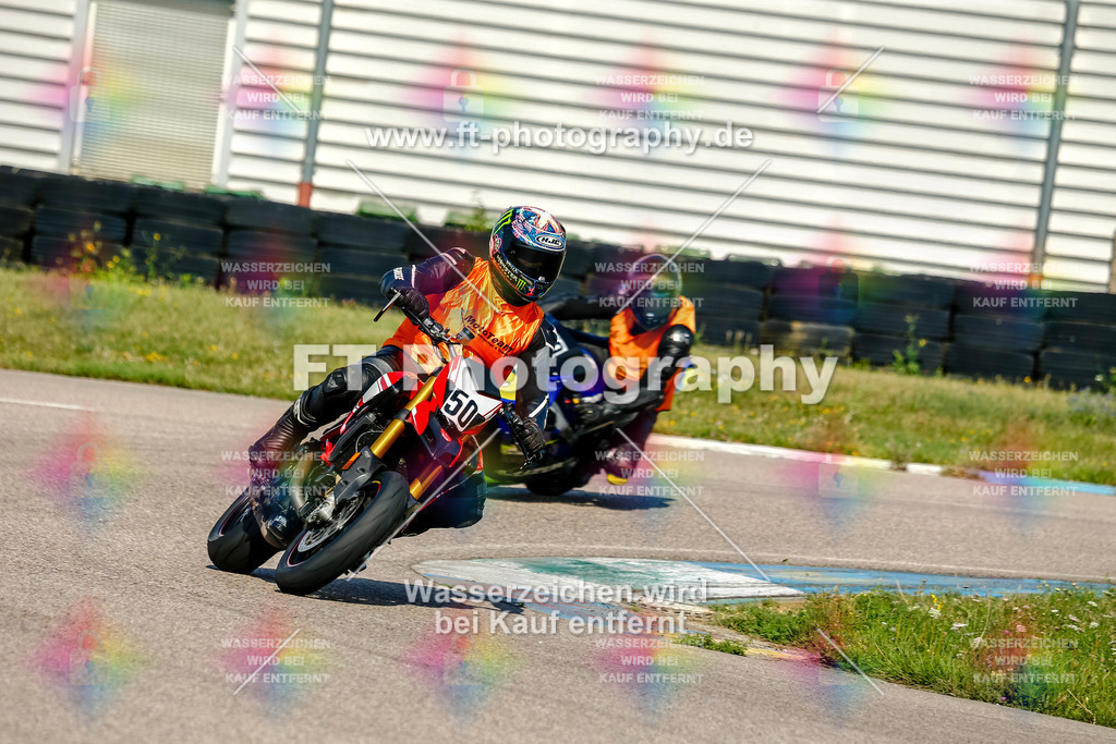 Chambley Juli-0335 | Hier findet Ihr Bilder von Touristenfahrten auf der Nürburgring Nordschleife oder von anderen Veranstaltungen die ich besucht habe. Viel Spass beim Durch Schauen 