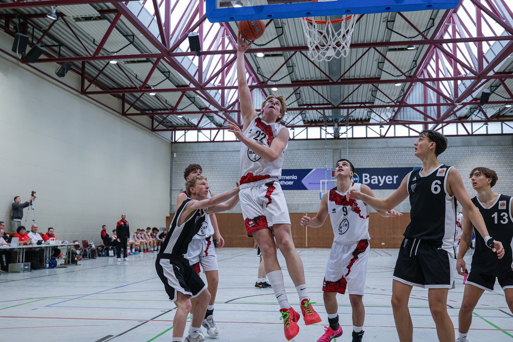 JBBL BAYER GIANTS vs Team BonnKöln RAG-67 | Fotos von Basketballspielen aus dem Raum NRW fotografiert von Gero Mueller-Laschet und Daniel Schaefer - Realisiert mit Pictrs.com