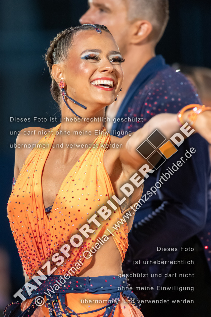 20260322-01876 | Hier finden Sie Tanz Bilder vom Latein und Standard Formationen tanzen. Sportbilder vom Tanzsport. Schöne Fotos und von Weltmeisterschaft, Europameisterschaft, Bundesliga, Regionalliga, Oberliga und Landesliga sowie von GOC Stuttgart, DanceComp, WM Bremen