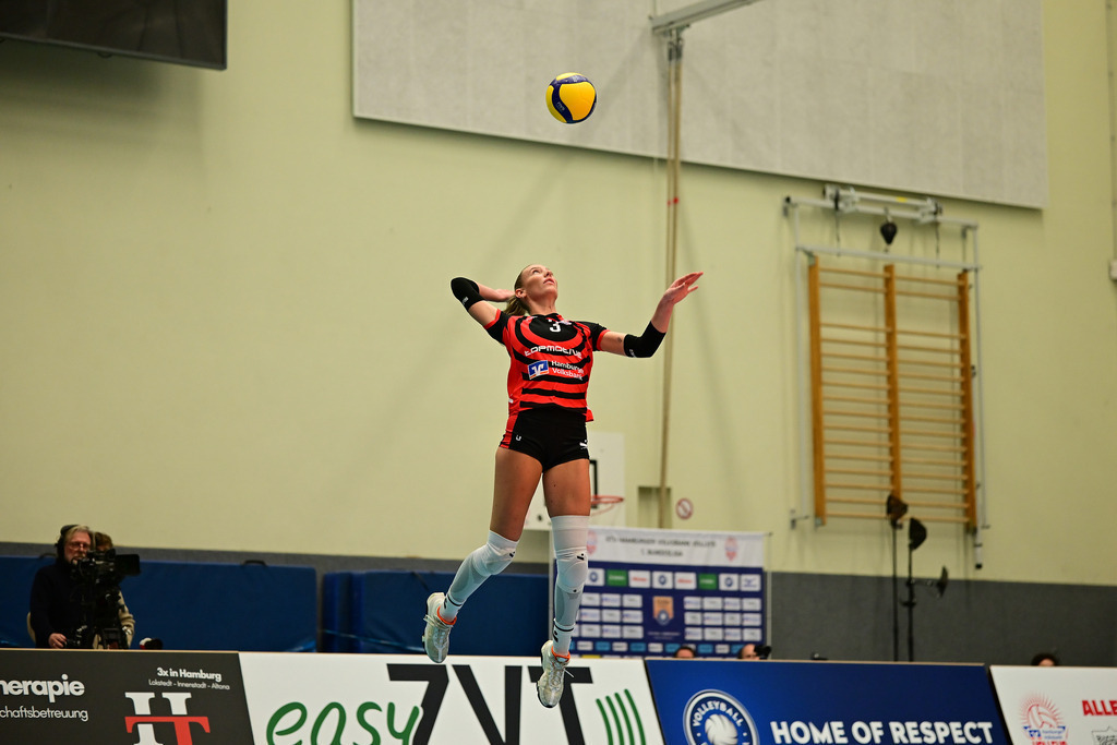 Volleyball I Frauen I Saison 2025-2026 I Bundesliga I 12. Spieltag I ETV Hamburger Volksbank Volleys - SSC Palmberg Schwerin | Der Sportfotograf. - Realisiert mit Pictrs.com
