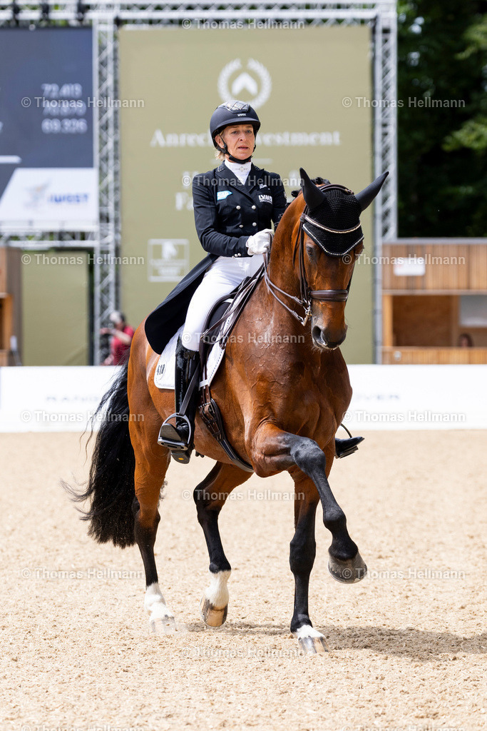 TH_418-Vayron NRW-Klimke_ Ingrid_29003 | Al Shiraàa Deutsches Spring- und Dressur-Derby 2025 am 29.05.25 in Hamburg, Thomas Hellmann, 418Vayron NRWKlimke, Ingrid