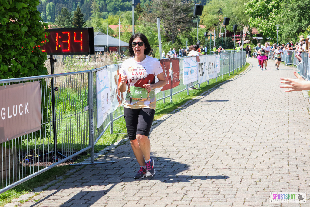2U6A5902 | Schliersee Lauf 2026 #flowmotion #schlierseelauf #junglückschlierseelauf #schliersee #halbmarathon @junglueck #sportshot_your_pictrs #yourpictrs #canondeutschland #canonsportphotography