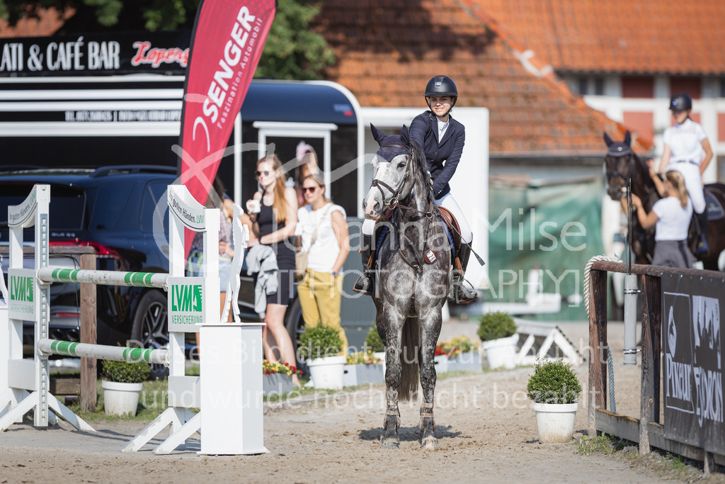 230624_PfSpTa_A2-Spr-194 | Deine schönsten Turniermomente als professionelle Fotos! Entdecke hochwertige Pferdesport-Fotografie im Online-Shop. Jetzt Fotos finden & bestellen!