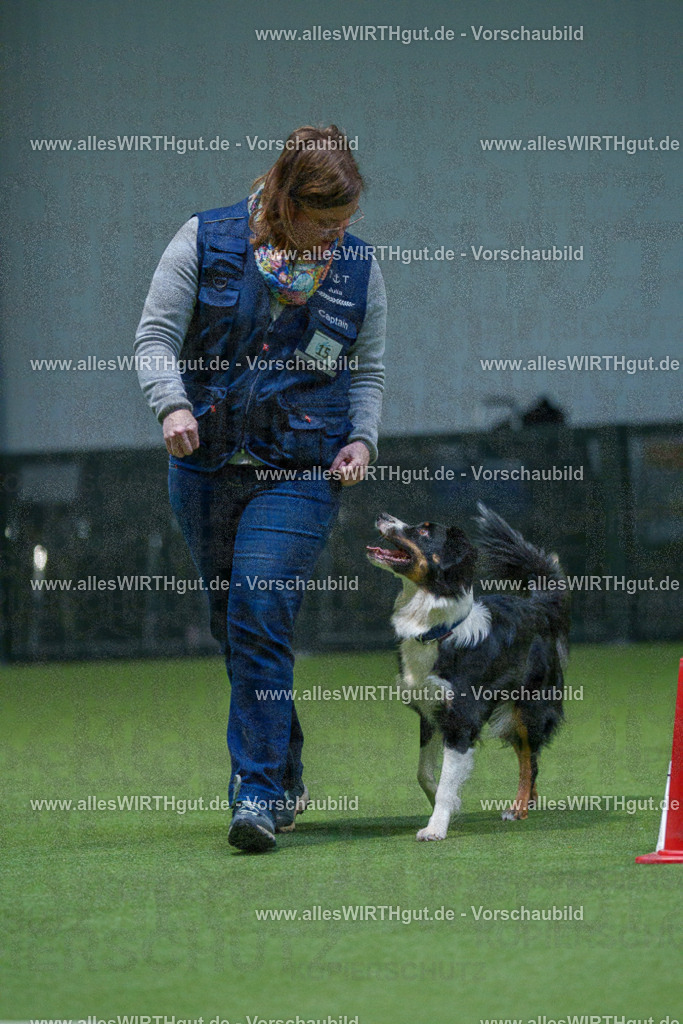 7R500548 | Professionelle Tierfotografie in Mönchengladbach von Daniel Wirth (allesWIRTHgut). Liebevolle & natürliche Bilder von Hunden & Katzen für unvergessliche Erinnerungen.