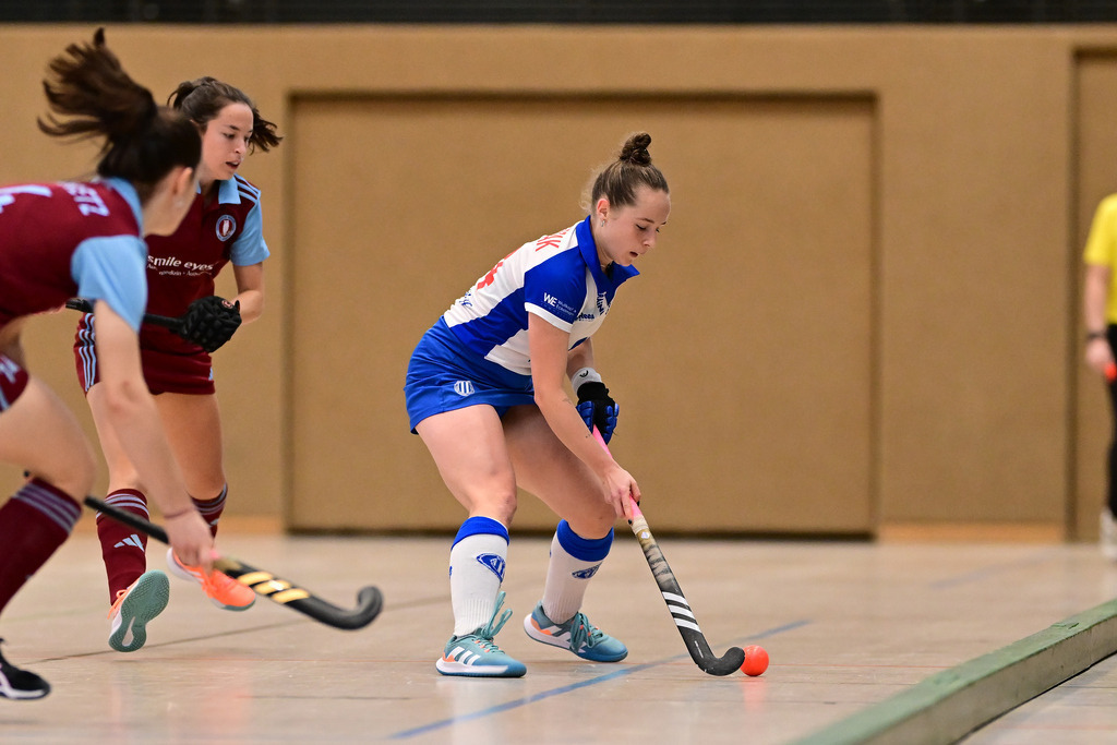 Hockey I Frauen I Halle 2024-2025 I 1. Bundesliga Nord I 7. Spieltag I Großflottbeker THGC - UHC Hamburg I 033391 | Der Sportfotograf. - Realisiert mit Pictrs.com