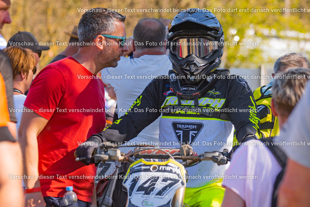 20260501_MCWriezen-3927 | Sportfotografin aus Berlin-Brandenburg mit Fokus auf Motocross. Ich halte deine sportliche Leistung und echte Emotionen auf und neben der Strecke professionell fest. Entdecke die Fotos von deinem Rennen und bestelle sie direkt hier im Shop.