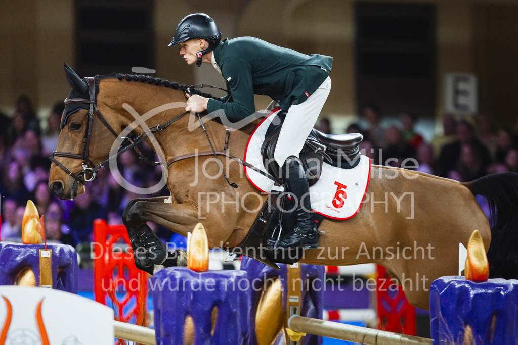 251221_IFRF_Jumping_GP-102 | Deine schönsten Turniermomente als professionelle Fotos! Entdecke hochwertige Pferdesport-Fotografie im Online-Shop. Jetzt Fotos finden & bestellen!