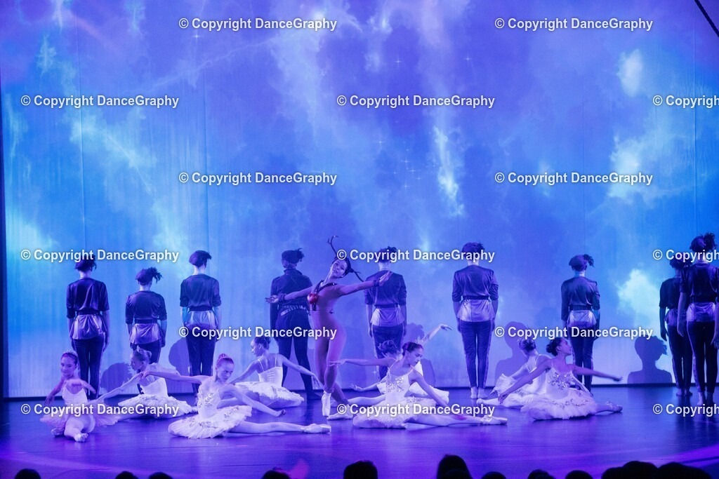 GPHY1746 | DanceGraphy - Realisiert mit Pictrs.com