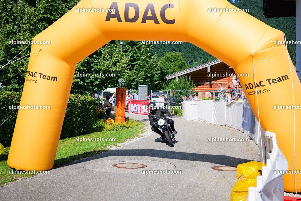 P1025908 | Erleben Sie atemberaubende, hochqualitative Fotos Ihrer Fahrt entlang der malerischen Alpenstraßen. Besuchen Sie alpineshots.com, um professionelle Aufnahmen Ihrer unvergesslichen Reise zu finden und zu kaufen - Realisiert mit Pictrs.com