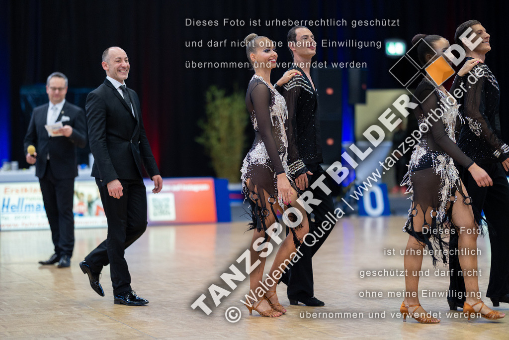 20230415-10015 | Hier finden Sie Tanz Bilder vom Latein und Standard Formationen tanzen. Sportbilder vom Tanzsport. Schöne Fotos und von Weltmeisterschaft, Europameisterschaft, Bundesliga, Regionalliga, Oberliga und Landesliga sowie von GOC Stuttgart, DanceComp, WM Bremen