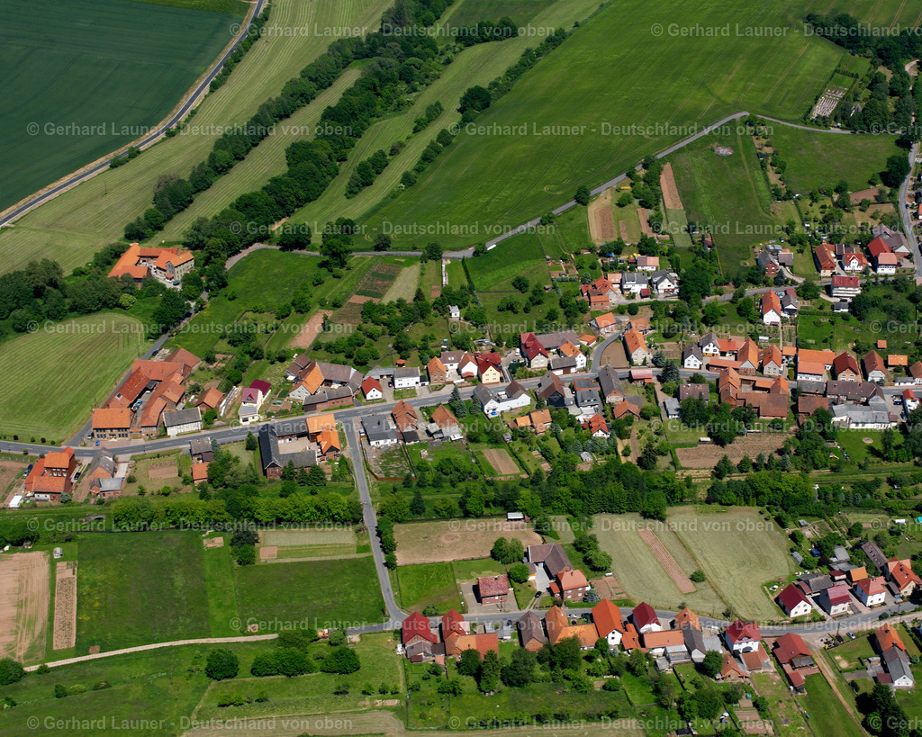 2634358 | ZWINGE 16.06.2006 Dorf - Ansicht in Zwinge im Bundesland Thüringen, Deutschland. // Village view in Zwinge in the state Thuringia, Germany. Foto: Gerhard Launer