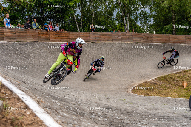 BayBMX2026-05463 | Fotogalerie von Thomas Dettweiler mit Eventbildern und lizenzfreien Fotos. Perfekt als Wandbild, für Büro, Website oder private Nutzung. - Realisiert mit Pictrs.com