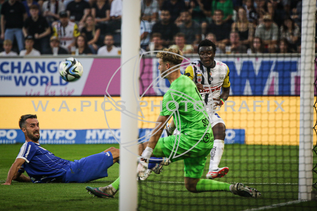 Linzer ASK vs SK Blau Weiß Linz | LINZ, AUSTRIA, 12.08.23 - SOCCER - ADMIRAL Bundesliga, Ground group, LASK Linz vs FC Blau-Weiß Linz, Image shows: 
Photo: SMP/AW