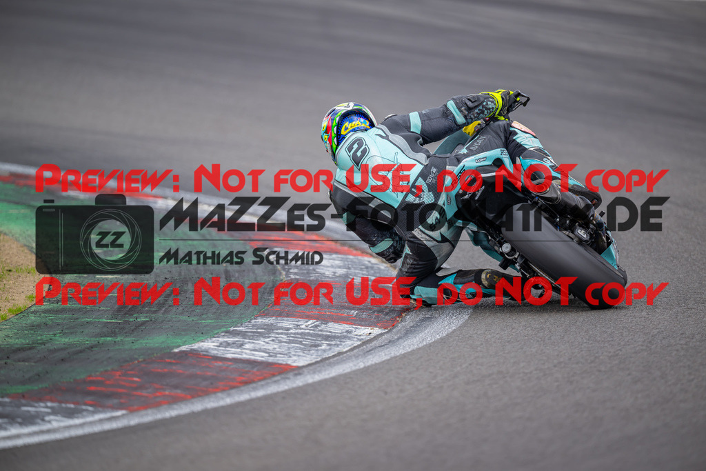 MaZZes-Fotomatrix-20260904-634616 | TWIN