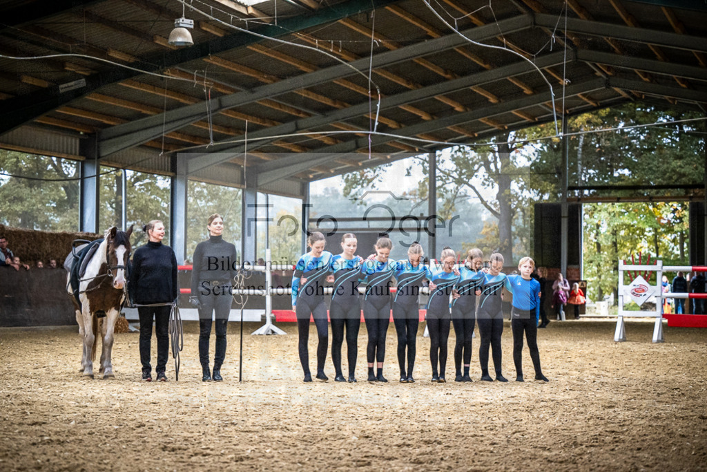 DOS_0302 | Entdecke hochwertige Reitturnierfotos von Foto Oger. Professionell, emotional und authentisch – jetzt Lieblingsmomente im Shop bestellen.Deutschlandweite Turnierfotografie. - Realisiert mit Pictrs.com