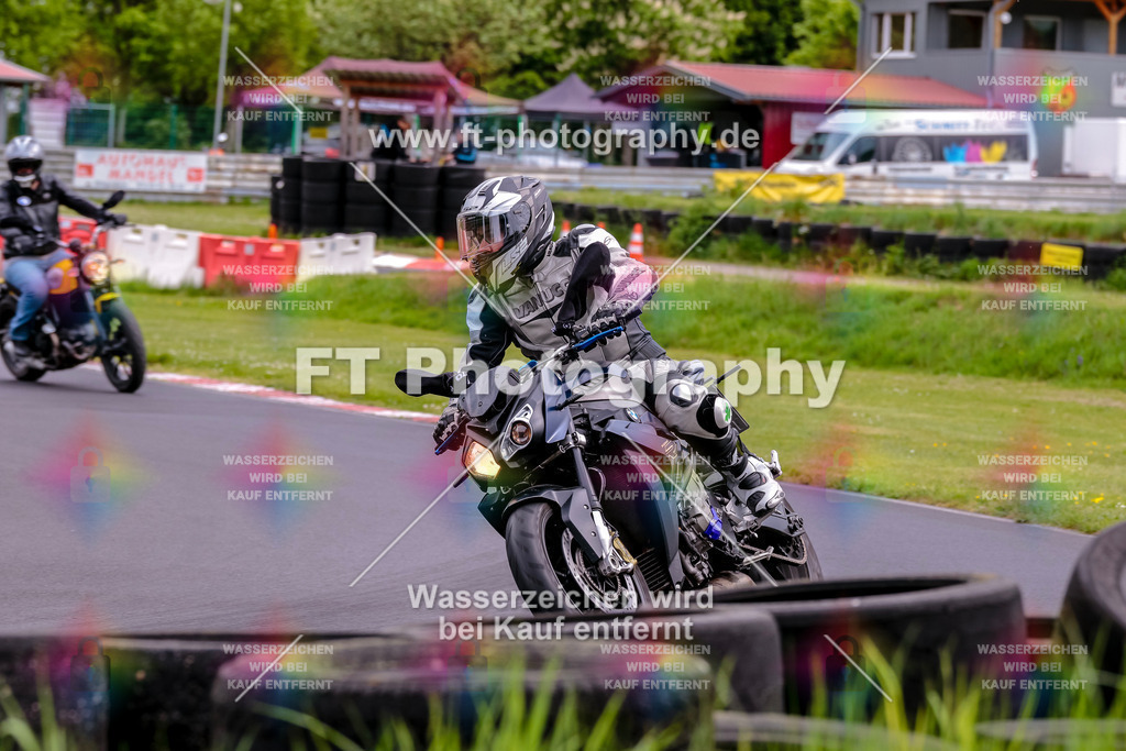 MotoTeamVBK-20578 | Hier findet Ihr Bilder von Touristenfahrten auf der Nürburgring Nordschleife oder von anderen Veranstaltungen die ich besucht habe. Viel Spass beim Durch Schauen 