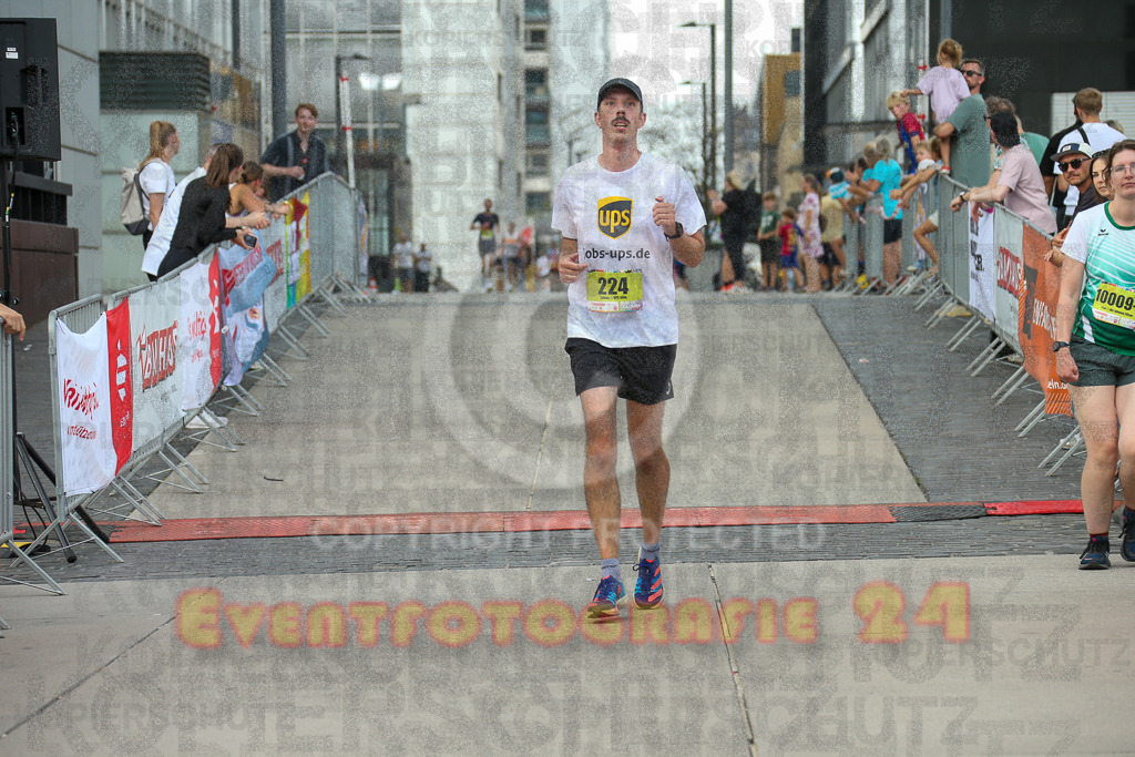 250920_1518_EX1_8819 | Sportfotografie im Rhein-Sieg Kreis, Köln, Bonn, NRW, Rheinland Pfalz, Hessen, etc. Unser Tätigkeitsfeld umfasst den Laufsport vom Volkslauf über den Marathon, Duathlon, Triathon bis zum Ultralauf wie Kölnpfad Ultra oder Schindertrail.