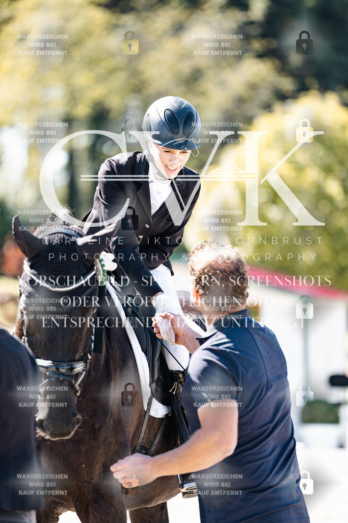 CK909946 | Turnierfotografie Pferdefotografie Trier Rheinland-Pfalz Pferdesport Reitsport Tierfotografie Sportfotografie Pferdevideo Pferdevideografie Equestrianvideography equestrianphotography  - Realisiert mit Pictrs.com