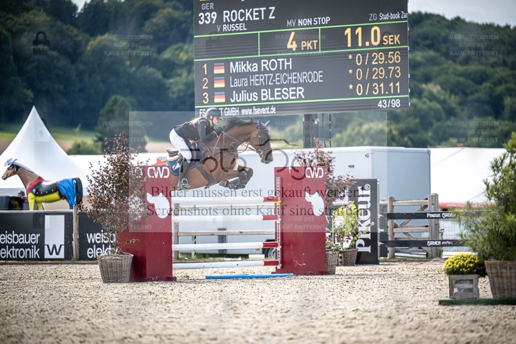 DOS_9090 | Entdecke hochwertige Reitturnierfotos von Foto Oger. Professionell, emotional und authentisch – jetzt Lieblingsmomente im Shop bestellen. - Realisiert mit Pictrs.com