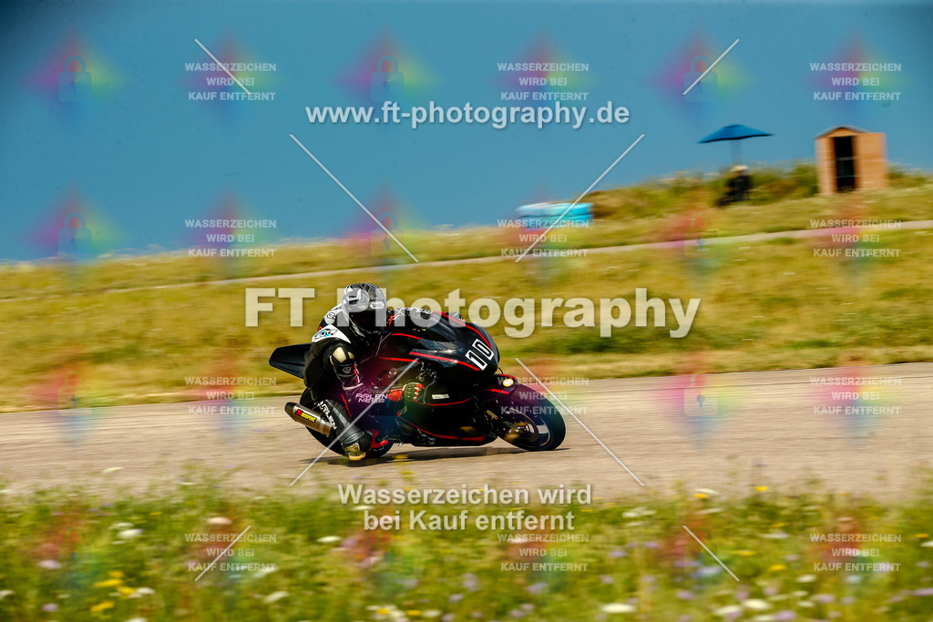 Chambley Juli-0631 | Hier findet Ihr Bilder von Touristenfahrten auf der Nürburgring Nordschleife oder von anderen Veranstaltungen die ich besucht habe. Viel Spass beim Durch Schauen 