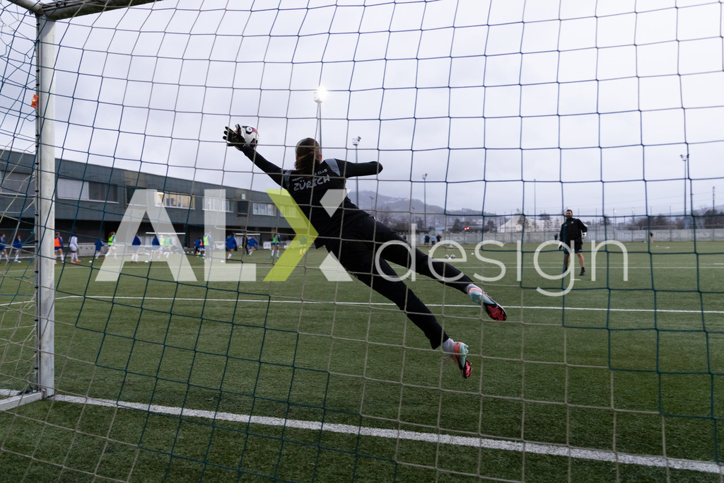 Fußball I Frauen I Saison 2025-2026 I AXA Women's Super League | Women I 14. Spieltag I Grasshoppers Club Zürich - FC Zürich I 14.02.2026 | 41 Yara Zwyssig (CH) (GC Zürich) – Tor - Realisiert mit Pictrs.com