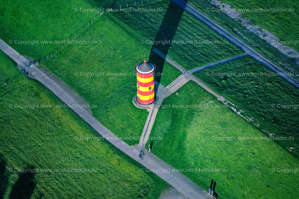 Pilsumer_Leuchtturm_ELS_4782190523 | KRUMMHöRN 19.05.2023 Leuchtturm als historisches Seefahrtzeichen " Pilsum Leuchtturm " in Krummhörn im Bundesland Niedersachsen, Deutschland. Weiterführende Informationen bei: Ostfriesland Tourismus GmbH. // Lighthouse as the historical nautical sign " Pilsum lighthouse " in Krummhorn in the state Lower Saxony, Germany. Further information at: Ostfriesland Tourismus GmbH. Foto: Martin Elsen