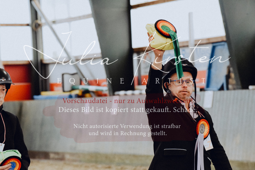 DSC_7081 | Pferde- und Turnierfotografie in Westsachsen. Pferdeportraits, Auftragszeichnungen und intuitive Kunst.