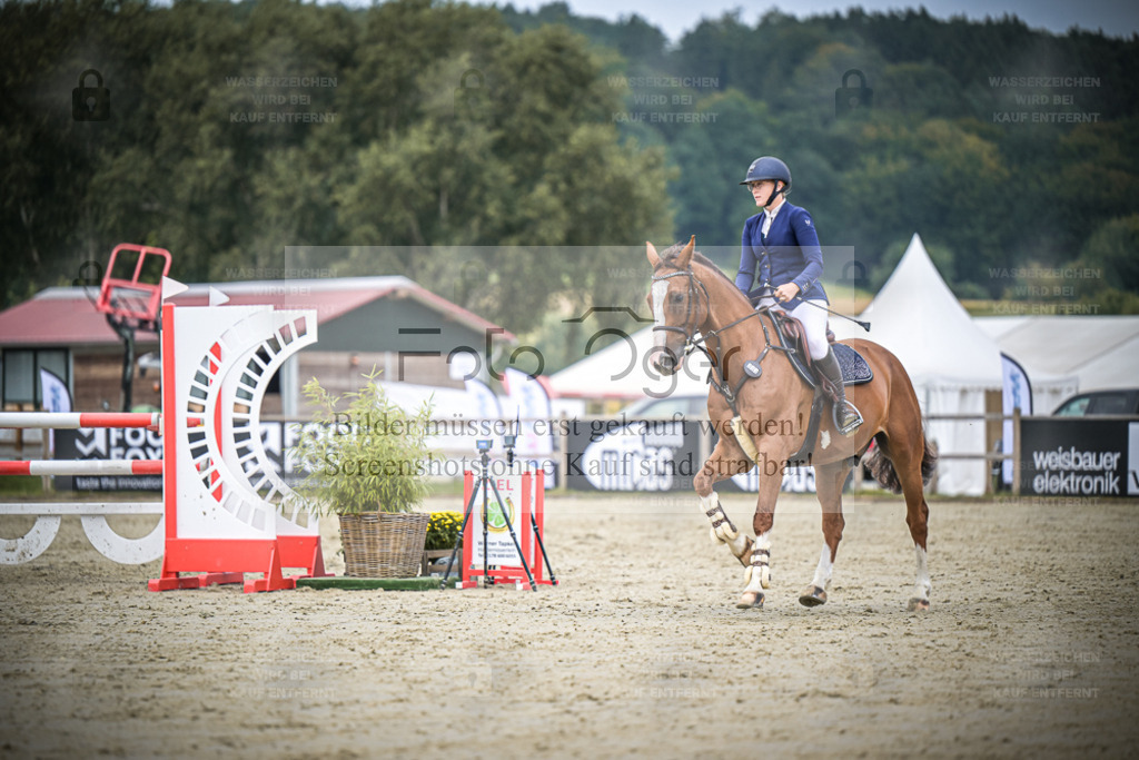 DOS_1531 | Entdecke hochwertige Reitturnierfotos von Foto Oger. Professionell, emotional und authentisch – jetzt Lieblingsmomente im Shop bestellen. - Realisiert mit Pictrs.com