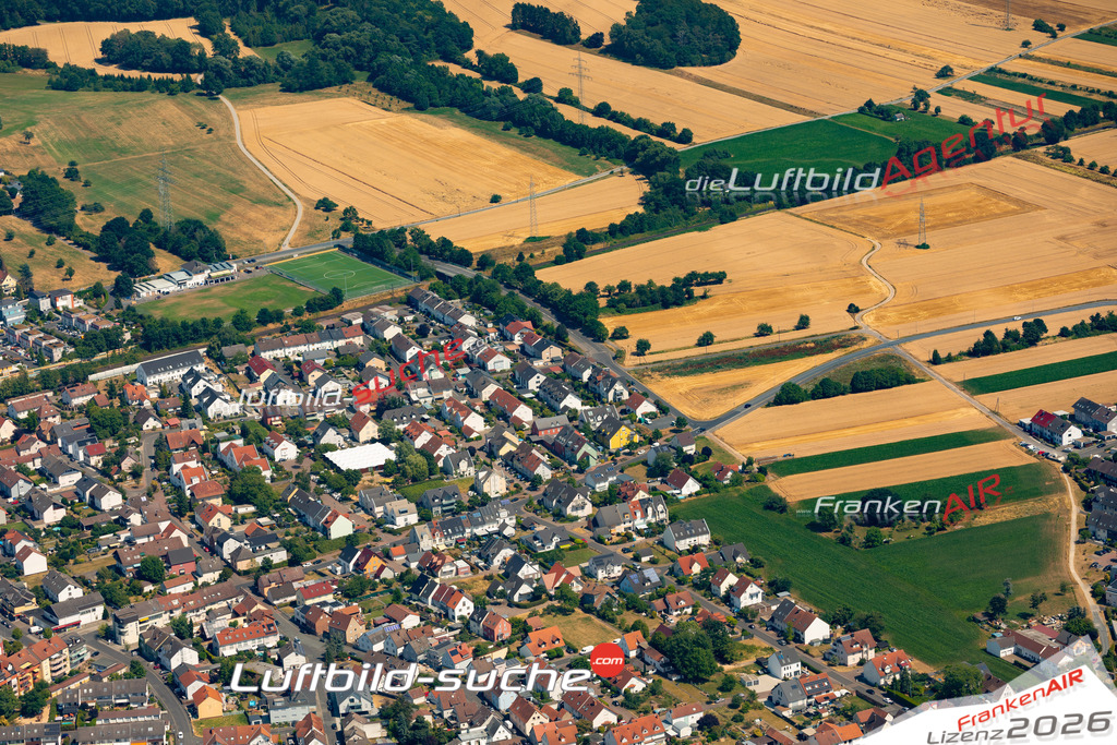 Das Luftbild zeigt :  Kleinostheim - Die Luftaufnahme wurde 2023 vom UL-Flugzeug aus erstellt ( keine Drohne ) - Hochauflösende Luftaufnahme - Für grossformatige Ausdrucke geeignet. Die Geschenkidee !Mit Lizenz und Bildrechte bestellbar