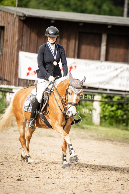 Bad_Meinberg_07811 | saradresslerfotografie - Realisiert mit Pictrs.com