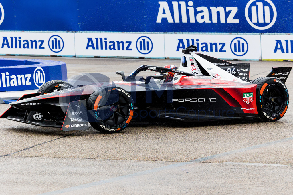 GEPA-20230423-101-147-0048 | BERLIN,GERMANY,23.APR.23 - MOTORSPORTS, FORMEL E - E-Prix of Berlin, Berliner Tempelhof Airport Circuit, qualifying. Image shows Pascal Wehrlein (GER / Porsche). 
Photo: GEPA pictures/ Matthias Trinkl