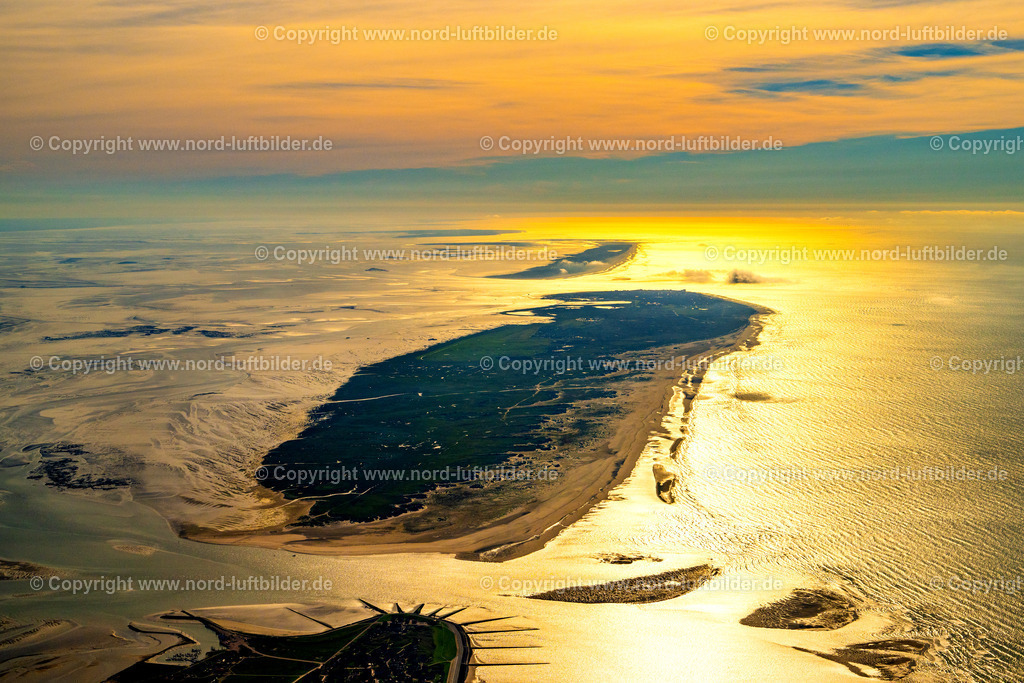 Norderney_Sonnenuntergang_ELS_9466160823 | NORDERNEY 16.08.2023 Küstenbereich der der Nordsee - Insel Norderney im Sonnenuntergang im Bundesland Niedersachsen, Deutschland. Weiterführende Informationen bei: Staatsbad Norderney GmbH. // Coastal area of North Sea - Island in Norderney in the state Lower Saxony, Germany. Further information at: Staatsbad Norderney GmbH. Foto: Martin Elsen