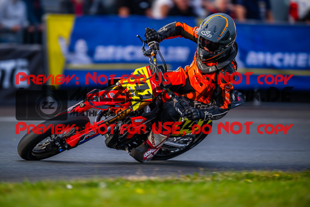 MaZZes_FotoMatrix_231001_7715 | S1