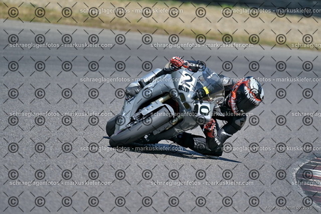 25bt04-0947 | markuskiefer.com - Realisiert mit Pictrs.com