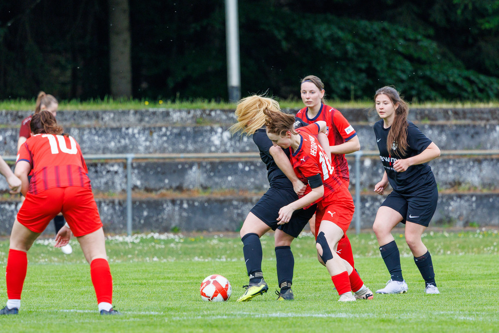 20260517-SGMHS-FCH_082 | SGM Hohenmemmingen/Sontheim vs. 1.FC Heidenheim 1846 II, Fußball, Frauen, Bezirksliga Meisterrunde, 2025/2026, 4. Spieltag, 17.05.2026 in Sontheim, Rasenplatz 1(Foto: Michael Bulling) - Realisiert mit Pictrs.com