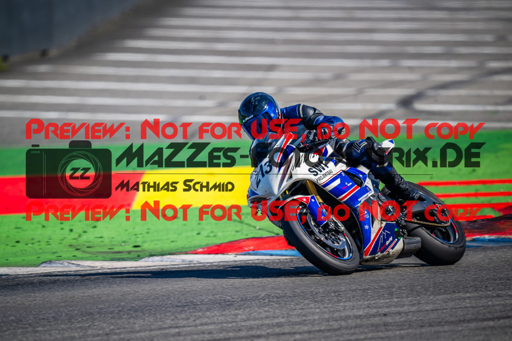 MaZZes_FotoMatrix_240520_6007705_9910 | GELB