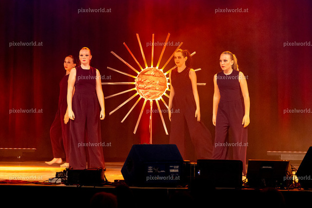 Kunst trifft Stadt - Aufführung | Bildershop von pixelworld.at - Realisiert mit Pictrs.com