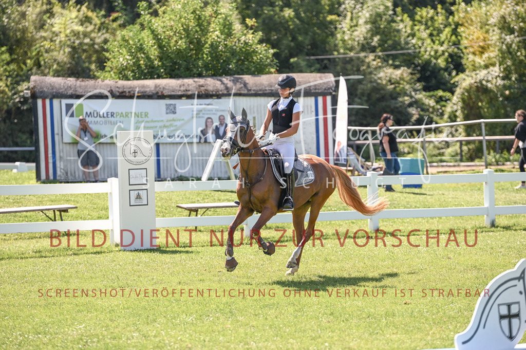 Schugtsche-Düren.2024.04-Stilspringprf.E-85 | Schugtsche Fotografie - Realisiert mit Pictrs.com