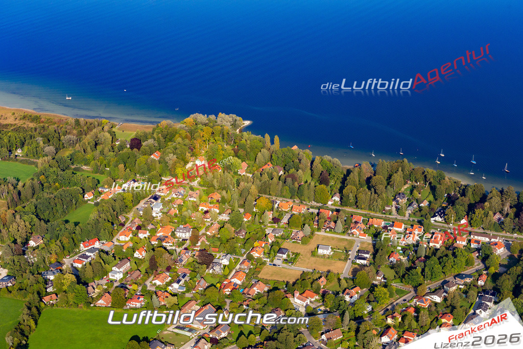 Aktuelles Luftbild von Riederau  - Die Luftaufnahme wurde 2020 mittels UL-Flugzeug erstellt ( keine Drohne ) - hochauflösende Kamera-Systeme von  Canon -Beste Qualität - Für grossformatige Ausdrucke geeignet. Die Geschenkidee !